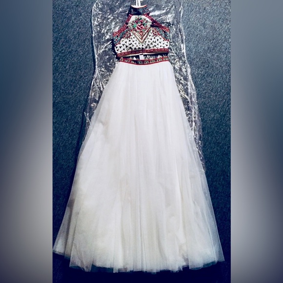 Sherri Hill Dress - Picture 2 of 5